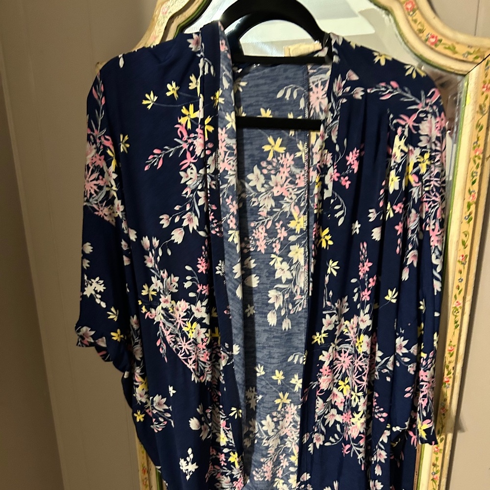 Floral 3/4 Sleeve Lightweight Cardigan